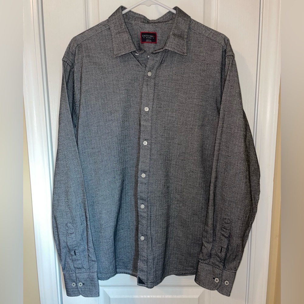 Men’s XL Gray UNTUCKit long sleeve button up shirt